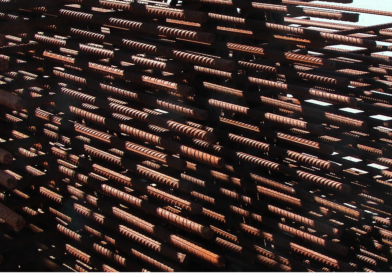 Jak dobrać stal zbrojeniową do domowej konstrukcji?